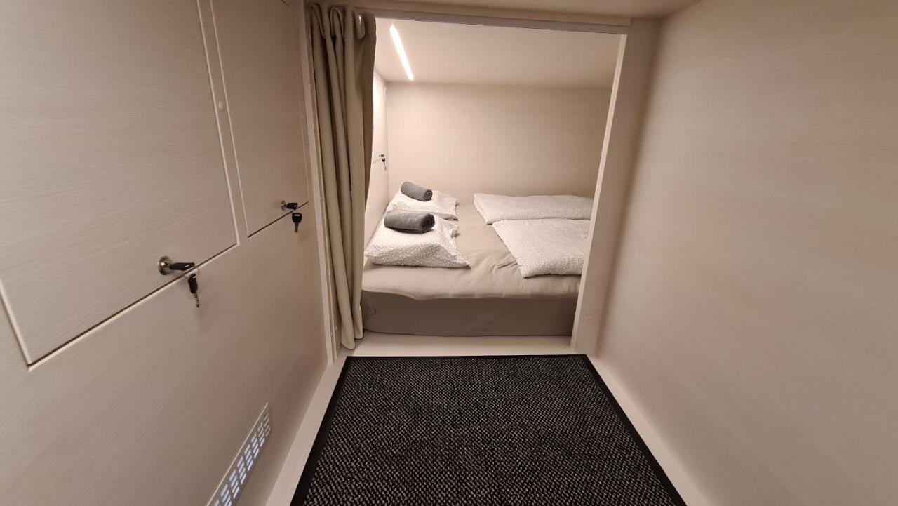 Cabin Hostel Ljubljana Bagian luar foto