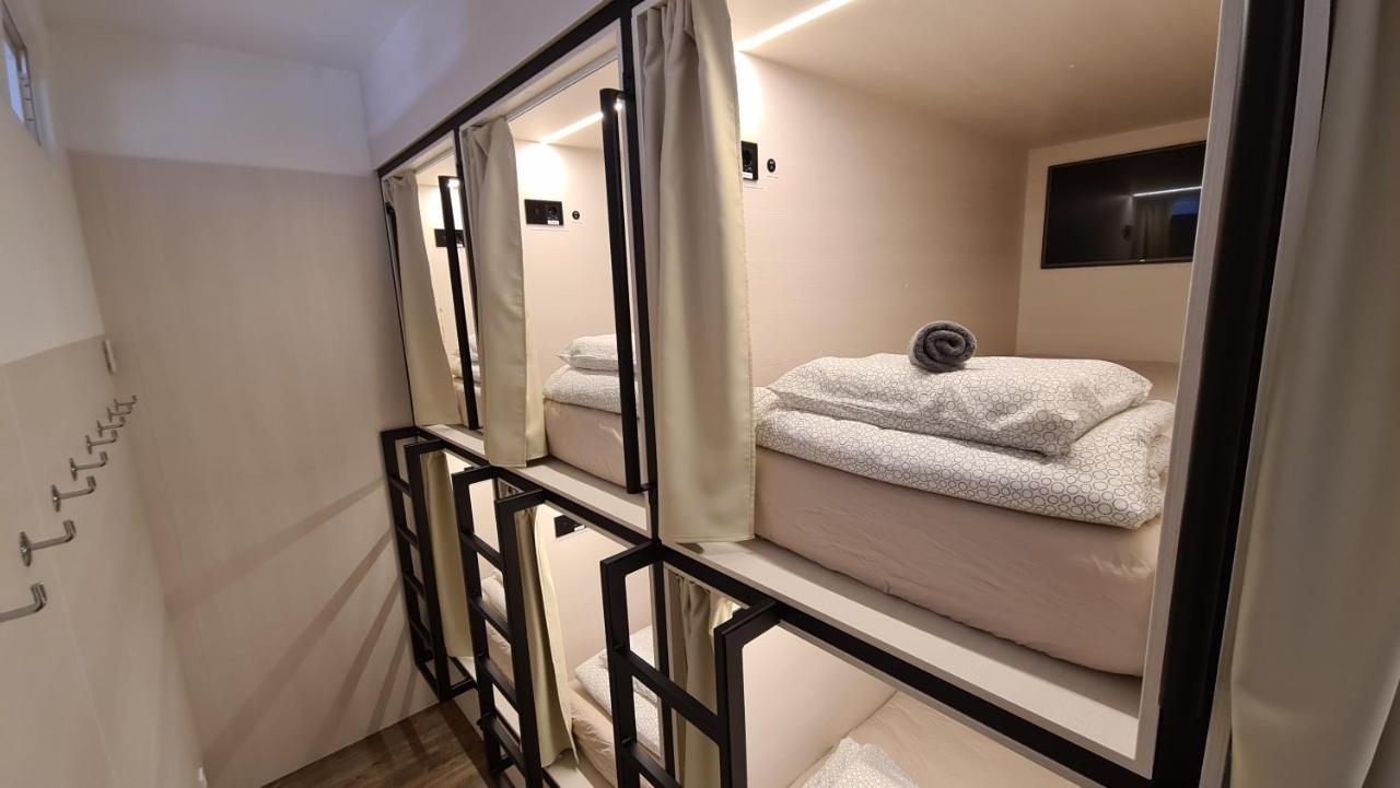 Cabin Hostel Ljubljana Bagian luar foto